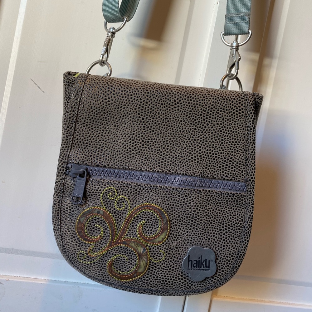 Haiku Crossbody bag